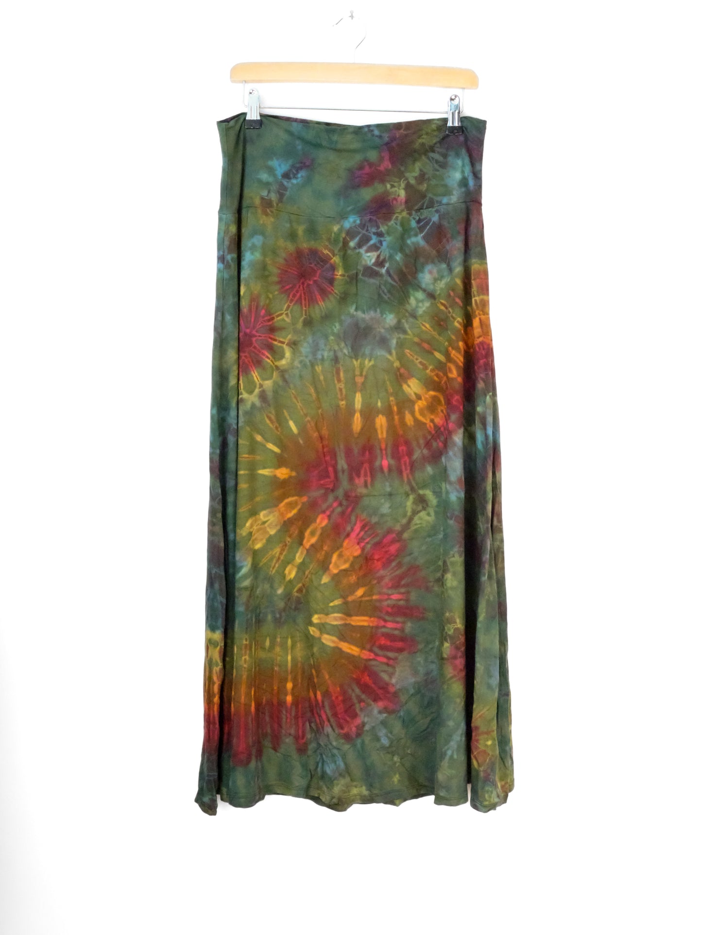 XL Soft Stretch Tie Dye Maxi Skirt - Moss Green