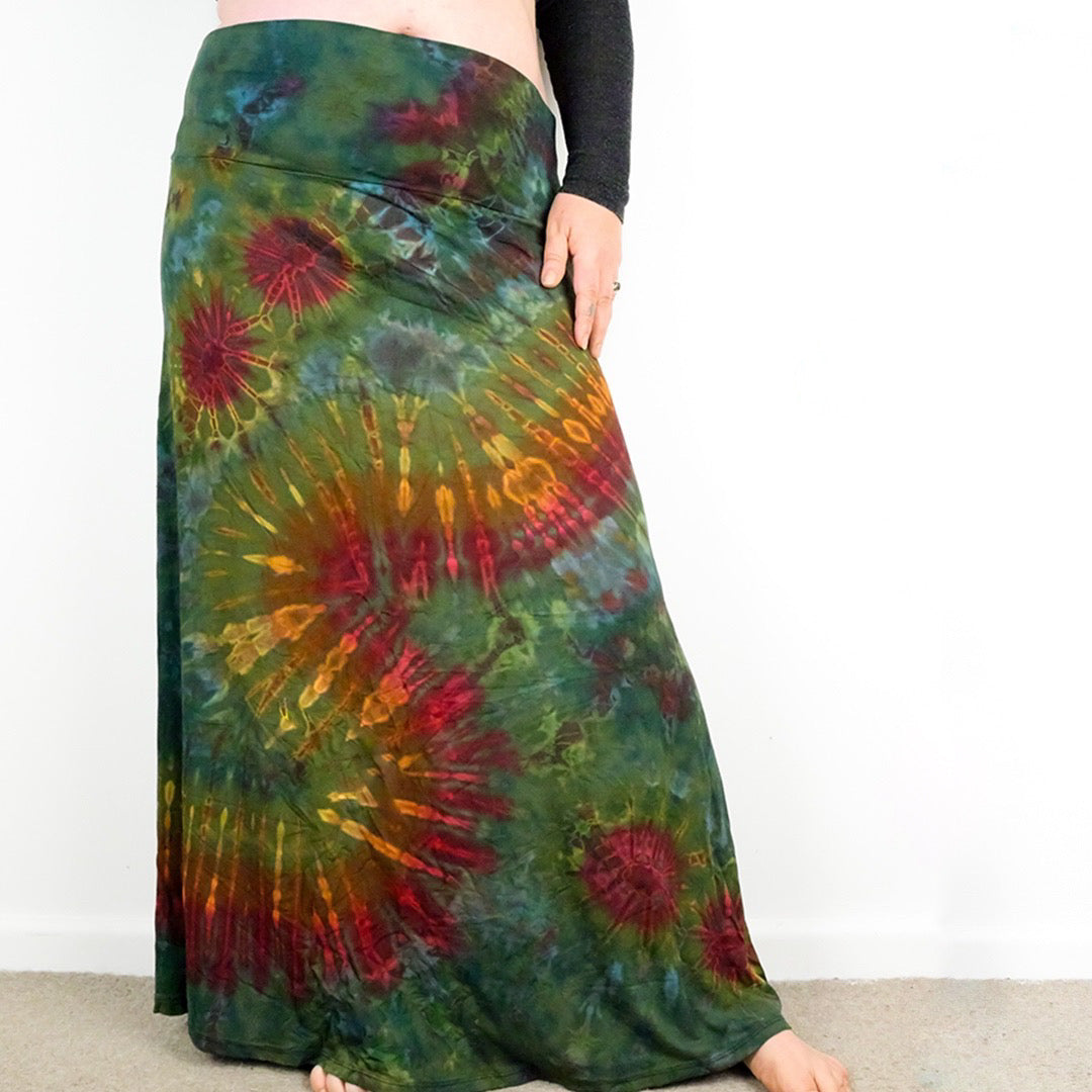 XL Soft Stretch Tie Dye Maxi Skirt - Moss Green