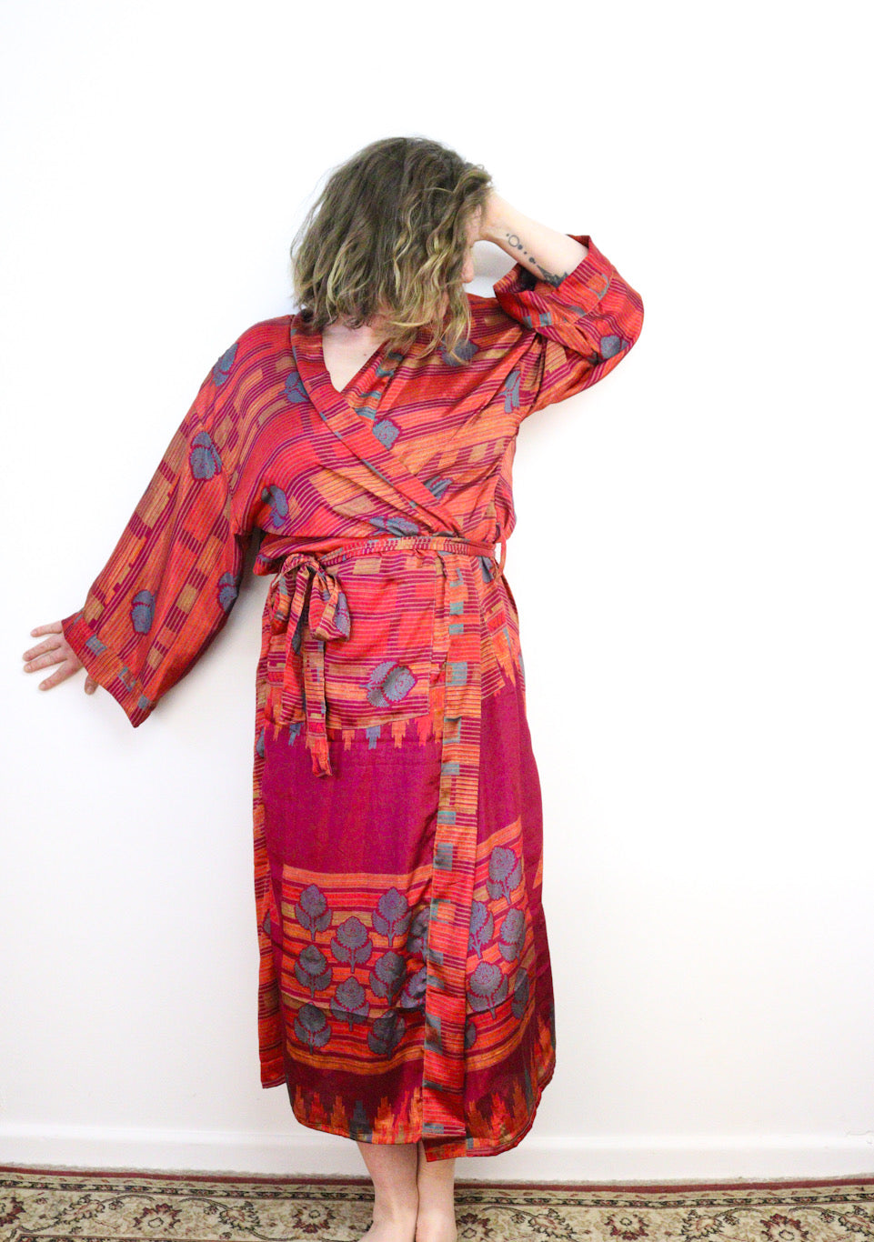 Kimono Style Silk Robe Recycled Sari Dressing Gown - Red