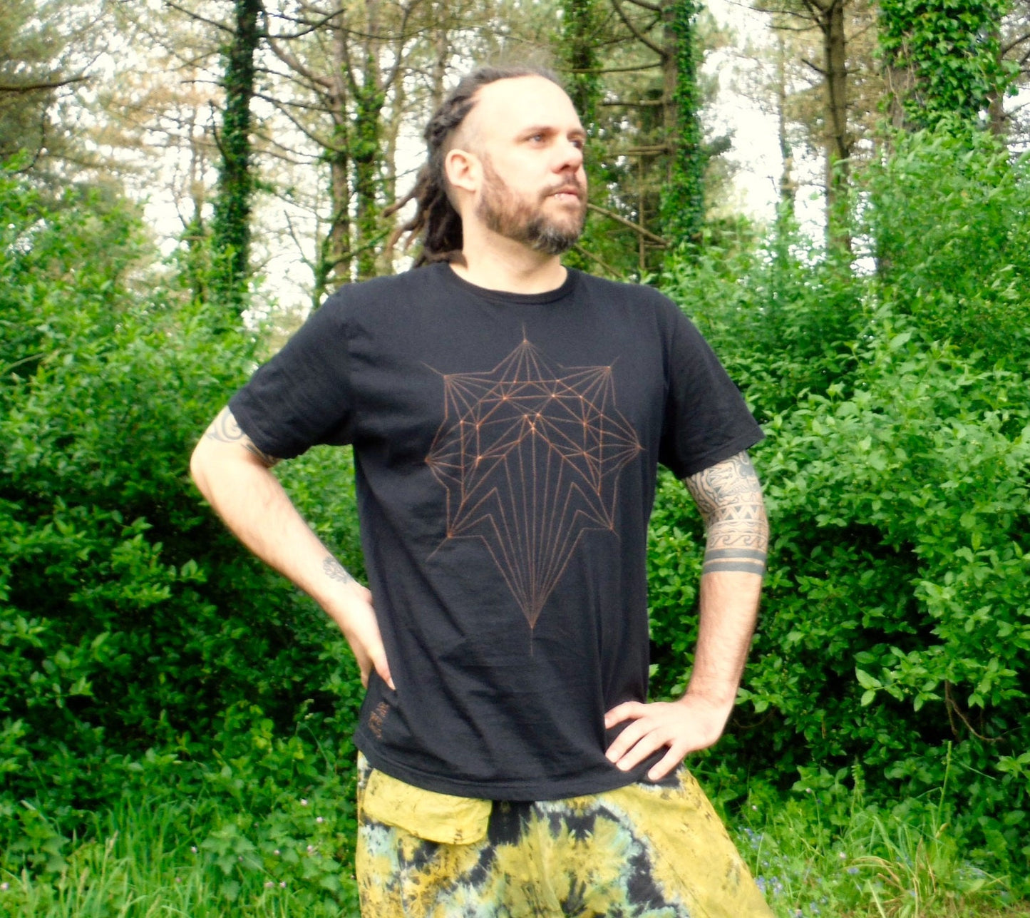 Hand Painted Geometric Bleach Art T-Shirt Organic Cotton - Black XL - Bare Canvas