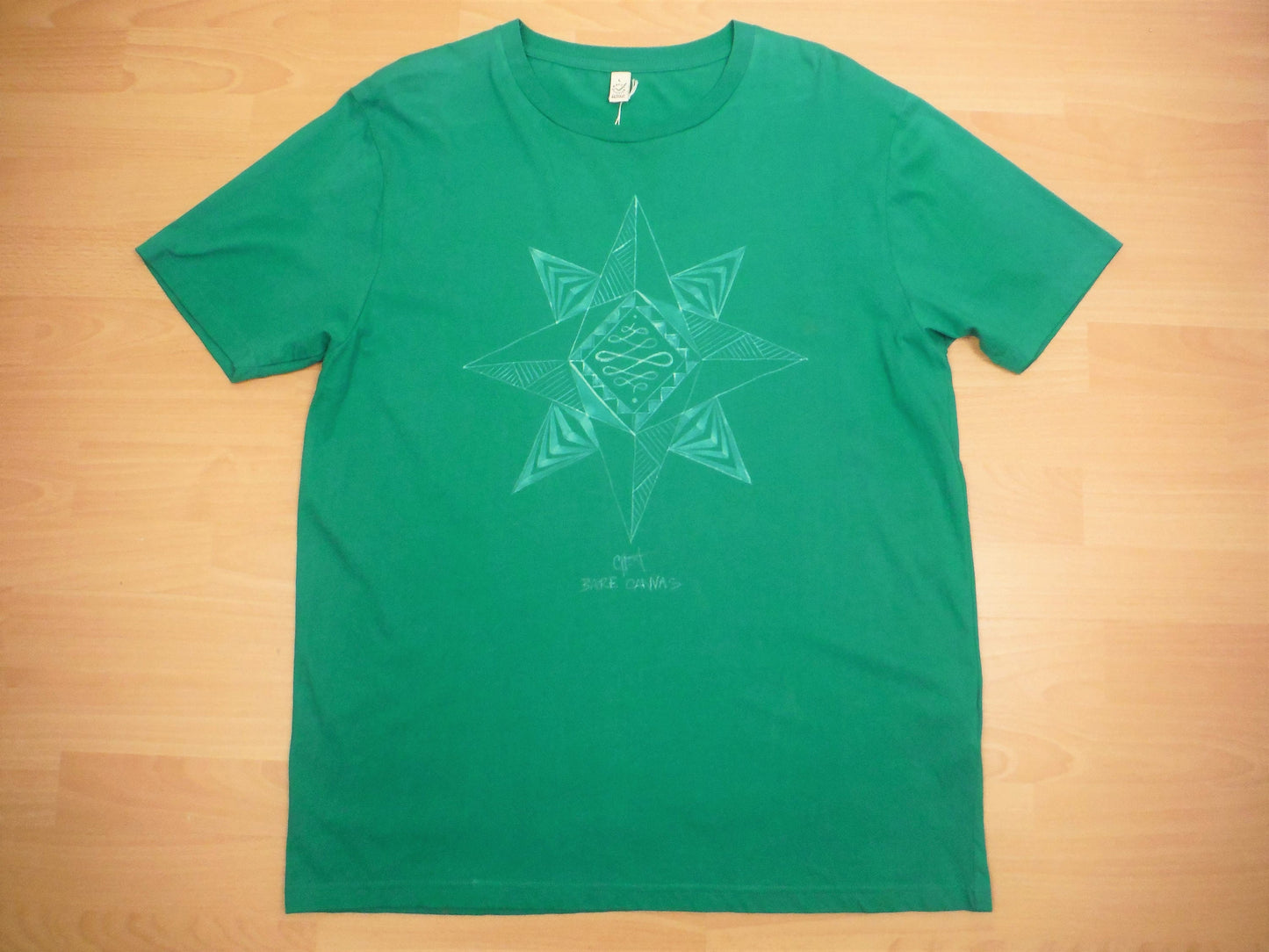 Hand Painted Bleach Geometric Mandala Organic Cotton T-Shirt - Green L - Bare Canvas