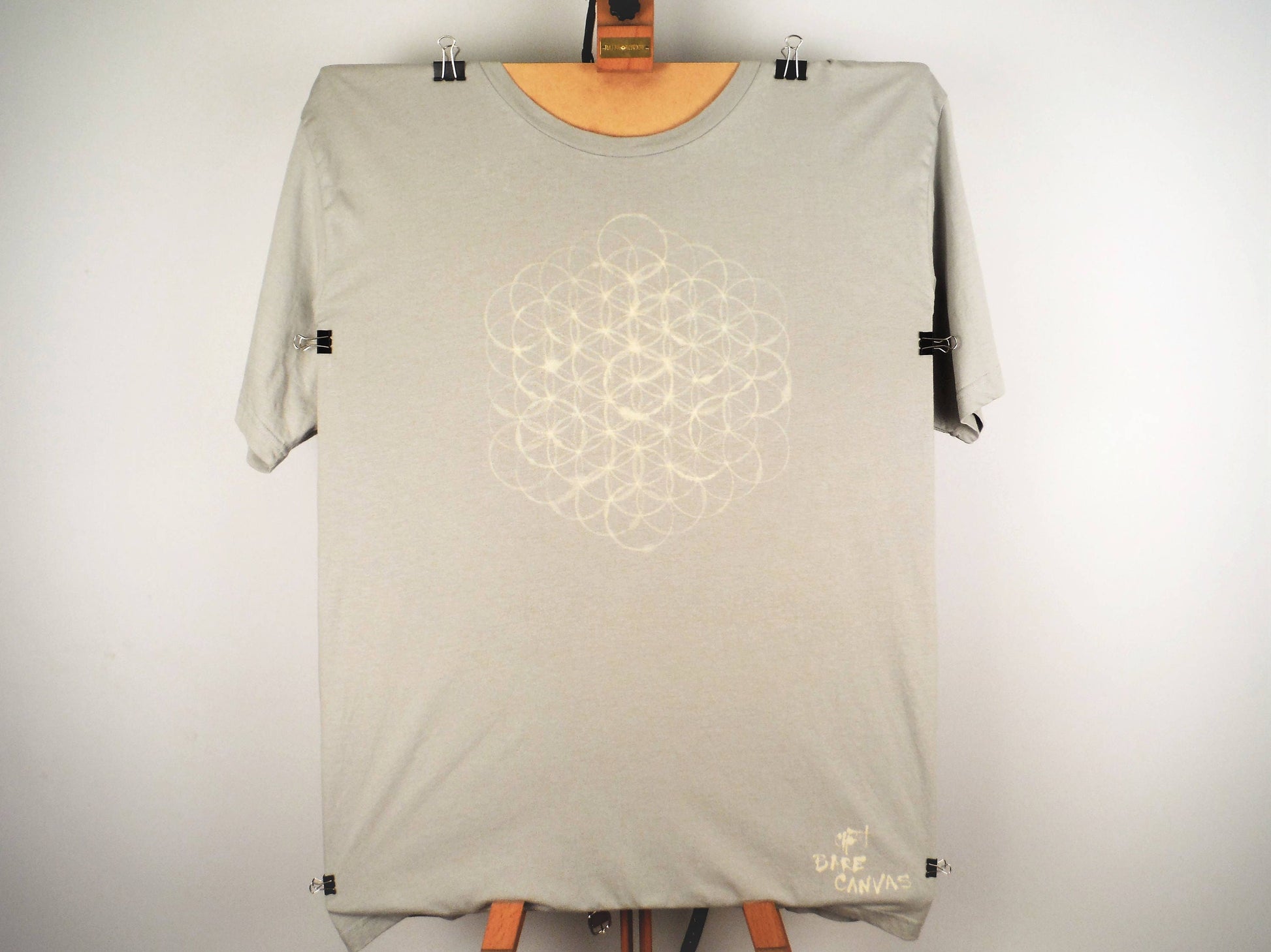 Hand Painted Bleach Flower of Life Organic Cotton T-Shirt - Light Grey XL - Bare Canvas