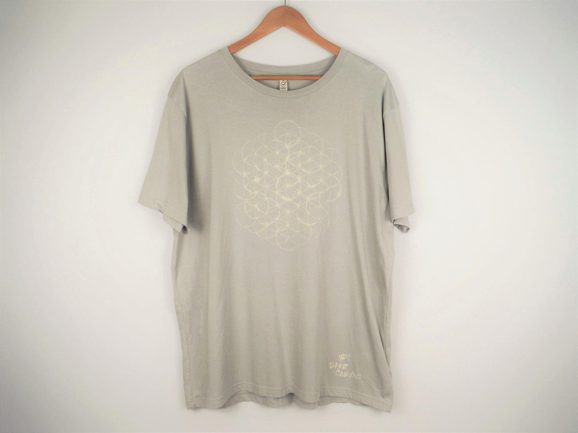 Hand Painted Bleach Flower of Life Organic Cotton T-Shirt - Light Grey XL - Bare Canvas